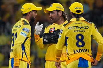 CSK தோல்விக்கு நீயே காரணம் - இளம் வீரரிடம் கோபத்தை வெளிப்படுத்திய தோனி!!