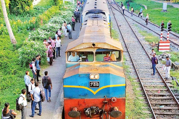 சிறிலங்காவில் தொடருந்து சேவைகளை முன்னெடுப்பதில் சிரமம் | Train Engine Shortage In Sri Lanka