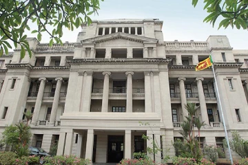 රහස් පොලිස් කණ්ඩායමක් මහා භාණ්ඩාගාරයට - පරිගණක, ලැප්ටොප්, දුරකථන, සිම් කාඩ් ඇතුළු සියල්ල විශේෂ පරීක්ෂාවකට