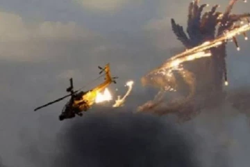 விமான நிலையத்திற்கு அருகே வெடித்து சிதறிய ஹெலிகாப்டர்