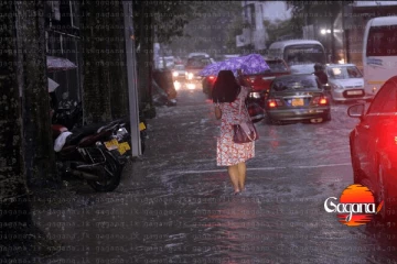 වැස්ස අස්සේ කොළඹ කලබලේ - හැම තැනම රථවාහන තදබදය