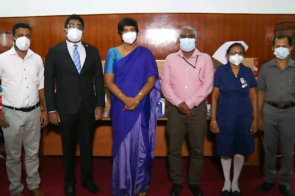 කොවිඩ් පාලනයට රු.මිලියන 5.4ක වෛද්‍ය උපකරණ  ... | Srilanka Health