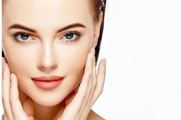 முகத்தில் உள்ள இறந்த செல்கள் நீங்கி சருமம் பொலிவு பெற வேண்டுமா? இதோ சில டிப்ஸ்