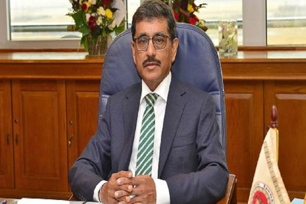 எரிபொருள் வழங்குவது தொடர்பில் அதிர்ச்சி தகவலை வெளியிட்ட மத்திய வங்கி ஆளுநர் | Srilanka Fuel Crisis Shocking Information Nandalal