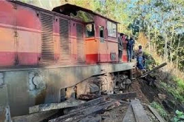 උඩරට මා‍ර්ගයේ දුම්රිය ධාවනයට පෙර NBRO අවසර ලබාගෙන නැහැ - දුම්රියත් පීලී පනියි