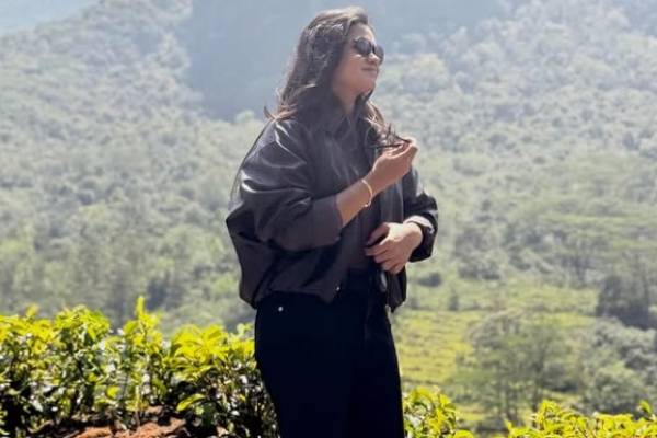 இலங்கையில் கெத்தாக வலம் வரும் தமிழ் சின்னத்திரையின் பிரபல தொகுப்பாளினி... யாரு பாருங்க | Popular Anchor Visit Srilanka Photo Goes Viral இலங்கையில் கெத்தாக வலம் வரும் தமிழ் சின்னத்திரையின் பிரபல தொகுப்பாளினி... யாரு பாருங்க | Popular Anchor Visit Srilanka Photo Goes Viral