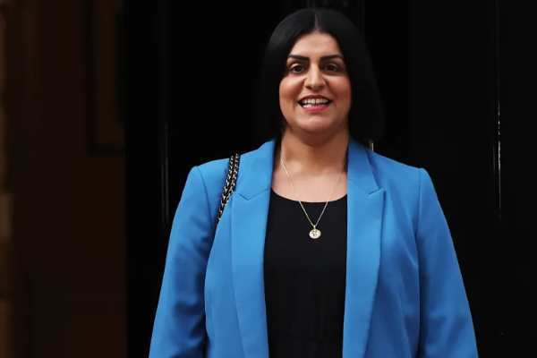 பிரித்தானிய அரசுக்கு ஏமாற்றமளிக்கும் ஒரு செய்தி... ஆயுதமாக பயன்படுத்திய புலம்பெயர்தலால் உருவாகியுள்ள சிக்கல் | 2 3Rd Of Uk Voters Wrongly Think Immigration Rise