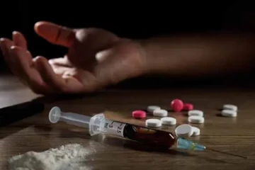 போதையால் தன்னை தானே சுட்டு தற்கொலை; இரண்டு பிள்ளைகளின் தந்தை விபரீத முடிவு