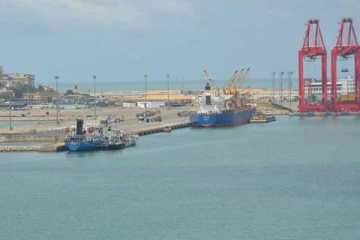 காங்கேசன்துறை சரக்கு படகு சேவைக்கு பாதுகாப்பு அமைச்சு அனுமதி