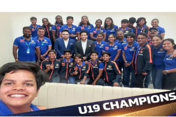 டி20 உலகக்கோப்பை வென்ற இந்திய மகளிர் அணிக்கு பாராட்டு விழா - ரூ.5 கோடி பரிசு வழங்கிய பிசிசிஐ...!