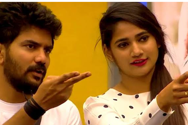 லாஸ்லியா வெளியிட்ட ஹாட் புகைப்படங்கள் ; கழுவி ஊற்றும் நெட்டிசன்கள்! | Hot Photos Posted By Laslia Active Netizens
