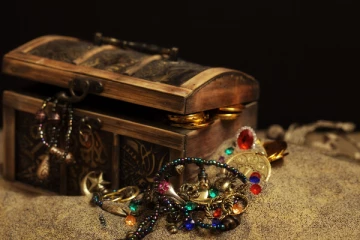 யாழ்  பூசாரி, பெரமுன நகரசபை உறுப்பினர் உள்ளிட்ட 6 பேர் அதிரடியாக கைது!