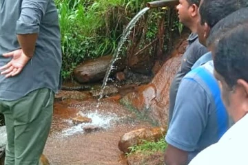 ரொத்தஸ் கொலனியில் வாழும் மக்களுக்கு குடிநீரை பெற்றுக்கொடுக்க நடவடிக்கை (Photos)