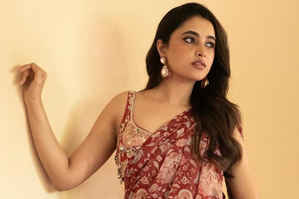 கொஞ்சம் காட்டினாகூட அப்படி பேசுறாங்க.. பிரியங்கா மோகன் கிளாமர் பற்றி கூறிய பதில் | Priyanka Mohan On Why She Says No To Glamour