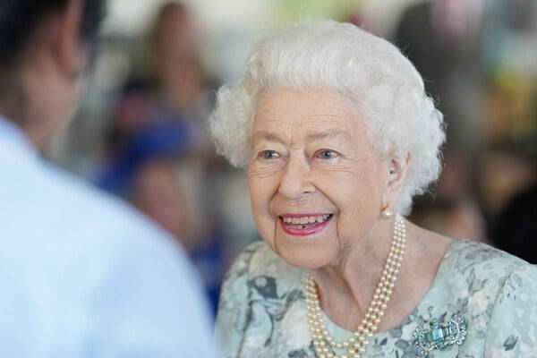 ராணி எலிசபெத் இறுதி நிகழ்வு : இந்த மூன்று நாடுகளுக்கு அனுமதி இல்லை ஏன் தெரியுமா ? | Not Invited To Queen Elizabeth S Funeral ராணி எலிசபெத் இறுதி நிகழ்வு : இந்த மூன்று நாடுகளுக்கு அனுமதி இல்லை ஏன் தெரியுமா ? | Not Invited To Queen Elizabeth S Funeral