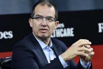 ஒருவருடத்தில் கொரோனாவில் இருந்து உலகம் விடுபடும்!