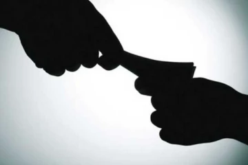 ගිනි අවියක් ලබා දුන්නොත් ත්‍යාගයක්..