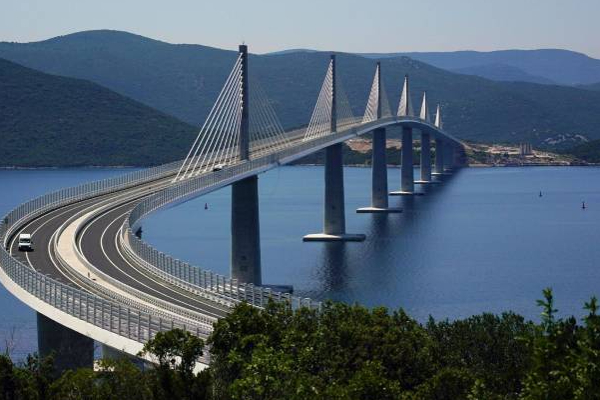 கோலாகலமாக திறக்கப்பட்ட பிரம்மாண்டமான பாலம்! எங்கு தெரியுமா? | Croatia Bridge China Built Opens Fanfare