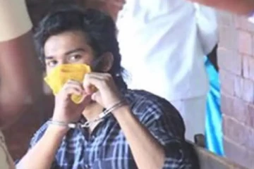 120 பெண்களின் 400 ஆபாச காணொளிகள் - சூத்திரதாரிக்கு ஆயுள் தண்டனை..!