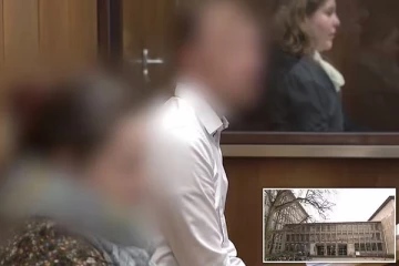 காதலியுடன் சேர்ந்து பெற்ற மகள் உடலில் பாதரசத்தை செலுத்திய ஜேர்மானியர்