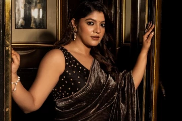 நடிகை அபர்ணா பாலமுரளி சேலையில் அழகிய போட்டோஷூட்