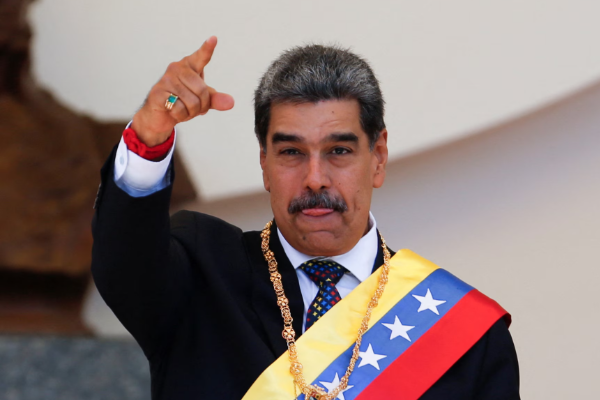 பேருந்து ஓட்டுநராக இருந்து வெனிசுலா ஜனாதிபதியாக உயர்ந்தவர் - யார் இந்த நிக்கோலஸ் மதுரோ? | Who Is Nicolasmaduro Driver To Venezuela President