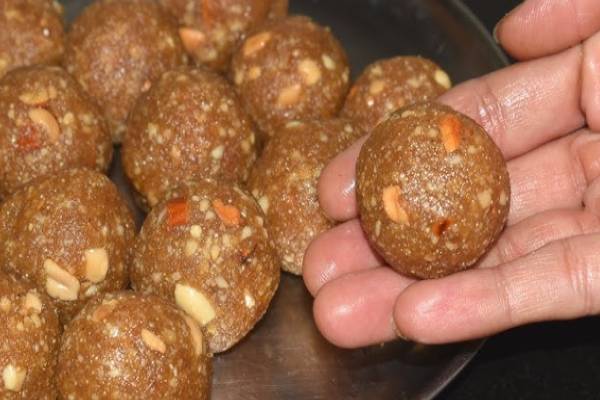 குழந்தைகளின் ஆற்றலை அதிகரிக்கும் அவல் வேர்க்கடலை லட்டு! வெறும் 10 நிமிடம் போதும் | Healthy And Tasty Aval Peanut Laddu Recipe