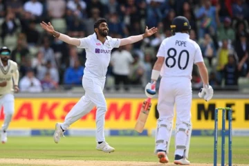 ஜாம்பவானின் 40 ஆண்டுகால சாதனையை முறியடித்த பும்ரா!