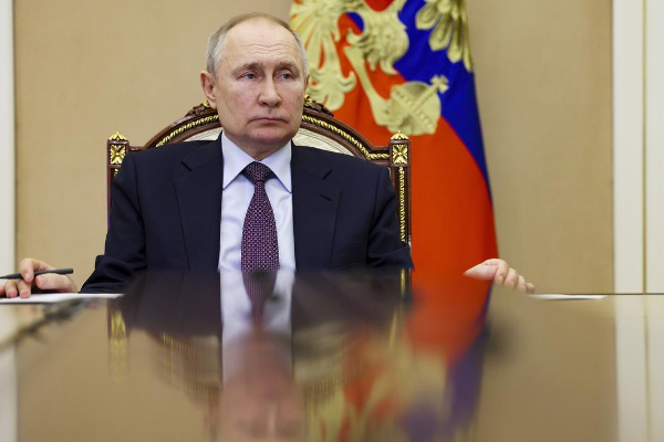ரஷ்ய எல்லையில் பாதுகாப்பு வேலியைப்போட்ட அதிபர் புட்டின்! | President Putin Put A Security Fence The Russian