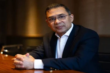 பங்களாதேஷில் புதிய பிரதமர் பதவியேற்பு