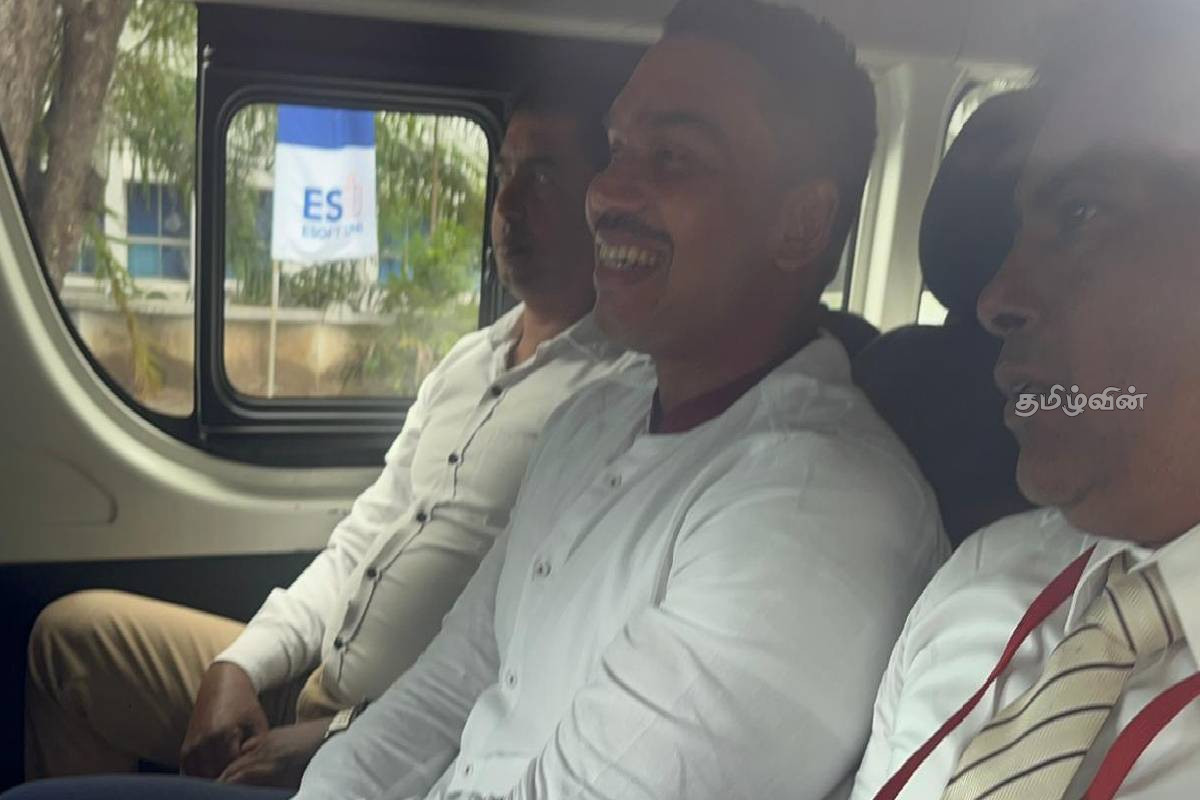 நாமல் ராஜபக்சவின் கைது குறித்து ஐ.தே.க கண்டன அறிக்கை! | Unp Issues Statement Condemning Namal S Arrest நாமல் ராஜபக்சவின் கைது குறித்து ஐ.தே.க கண்டன அறிக்கை! | Unp Issues Statement Condemning Namal S Arrest