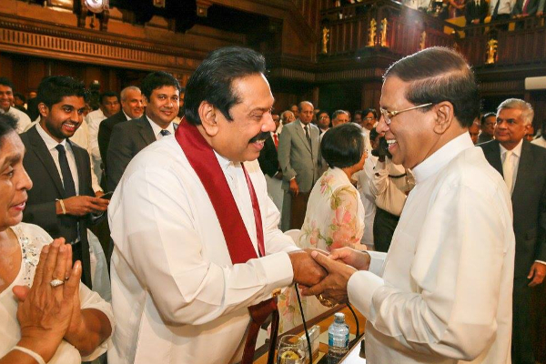 மீண்டும் மைத்திரி - ரணில் கூட்டு!! முடிவுகளில் மாற்றம் - சூடுபிடிக்கும் தென்னிலங்கை அரசியல் | Slfp Support Form New Govt Maithri Informs Ranil