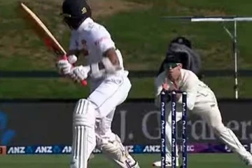 චන්දිමාල්ගේ විකට්ටුවක් නිසා වාර්තා පොත් අතරට ගිය "ටීම්" .