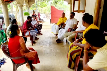 திருகோணமலையில் காணாமல்போன கடற்றொழிலாளர்களின் வீடுகளுக்குச் சென்ற சிறீதரன்