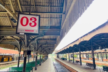 கொழும்பு செல்வோருக்கு முக்கிய தகவல் - பலரை ஏமாற்றும் பெண்