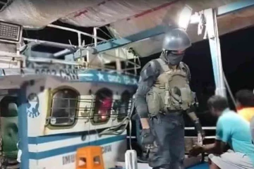 தென் கடற்பரப்பில் போதைப் பொருட்களுடன் கைப்பற்றப்பட்ட மீன்பிடிப் படகு