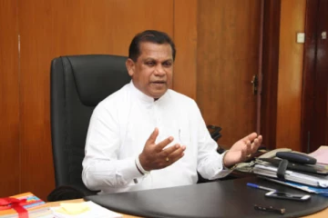 அரசாங்கத்தின் பகுத்தறிவற்ற செயல்! படுகுழிக்குள் தள்ளப்படும் நாடு - எதிர்க்கட்சி எச்சரிக்கை