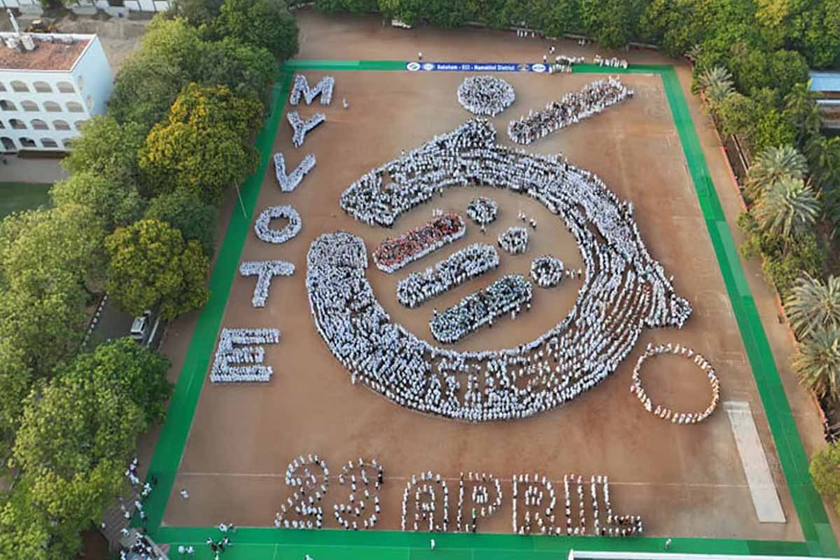 தேர்தல் விழிப்புணர்வு: உலக சாதனை படைத்த மாணவர்கள் | World Record In Election Awareness தேர்தல் விழிப்புணர்வு: உலக சாதனை படைத்த மாணவர்கள் | World Record In Election Awareness