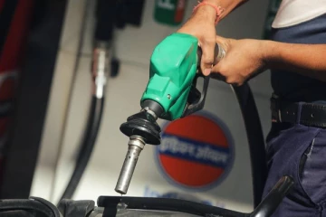 நவம்பர் 11ஆம் திகதி மட்டுமே எரிபொருள் கையிருப்பில்! பெட்ரோலியக் கூட்டுத்தாபன தொழிற்சங்கங்கள் தகவல்