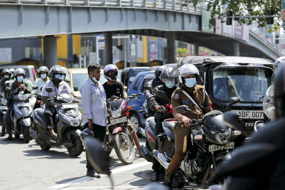 எரிபொருள் நெருக்கடியால் நீதித்துறையிலும் மாற்றம்! எடுக்கப்பட்டுள்ள அவசர நடவடிக்கை | Fuel Crisis Sri Lanka Petrol Line