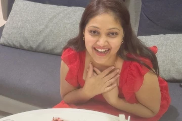 விவாகரத்து சர்ச்சைக்கு முற்றுப்புள்ளி.. சீரியல் நடிகை பிரியங்கா நல்காரி வெளியிட்ட போட்டோ வைரல்