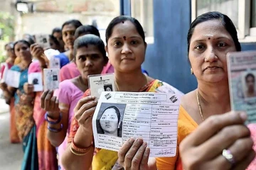 இறுதியாகும் வாக்காளர் பட்டியல்: நாளை பூத் சிலிப் விநியோகம்