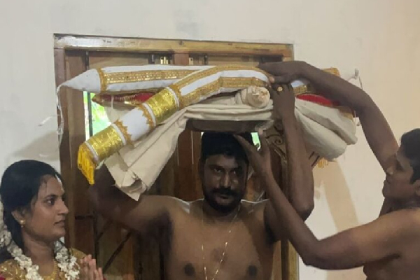 40 வருடங்களுக்கு பின்னர் யாழில் இருந்து திருக்கேதீஸ்வர நாதனுக்கு கொடிச்சீலை | After 40 Years Thirukkedeeswaram Flagpolem Jaffna
