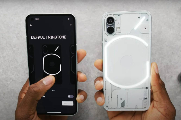 ஐபோனுக்கு இணையாக வெளியானது நத்திங் ஸ்மார்ட்போன் - இதன் சிறப்பு அம்சங்கள் என்ன? | Iphone Look Nothing Phone 1 Launched In India