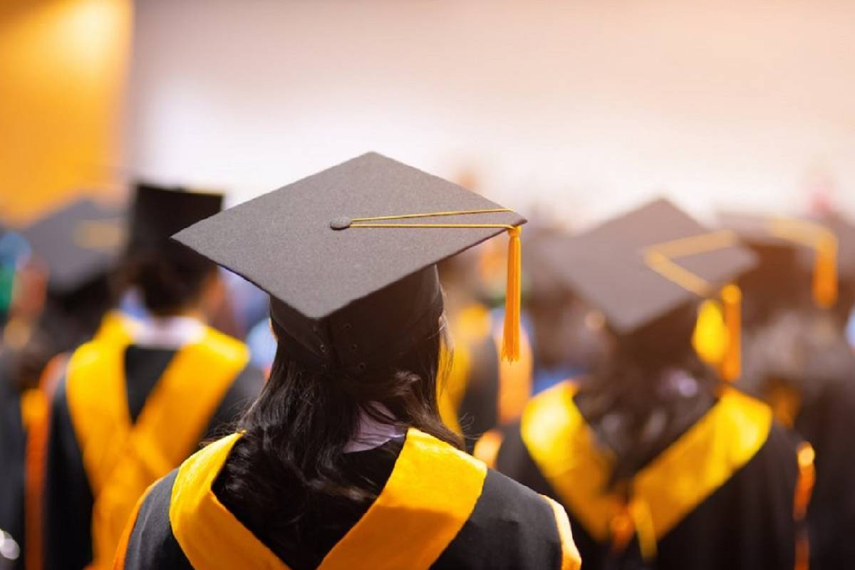 யாழ் பட்டதாரி பெண்ணின் அதிர்ச்சி முடிவு ; விரக்தியிலிருந்து துறவறம் | Shocking Decision Of Jaffna Graduate Woman யாழ் பட்டதாரி பெண்ணின் அதிர்ச்சி முடிவு ; விரக்தியிலிருந்து துறவறம் | Shocking Decision Of Jaffna Graduate Woman