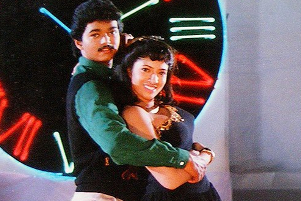 42 வயதாகி ஆள் அடையாளம் தெரியாமல் போன விஜய் பட நடிகை.. திருமணமாகி ஒரு குழந்தை இருக்கா.. | Vijay Movie Actress Sanghavi Latest Pic With Child