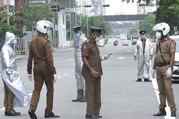 பொலிஸாருக்கு உடலில் அணியும் கெமராக்கள் | Body Worn Camera Police Redu Corruption In Traffic
