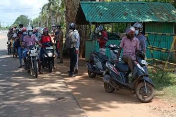 வவுனியாவில் அடையாள அட்டை இலக்கத்தின் அடிப்படையில் பயணத்தை மேற்கொள்ள அனுமதி