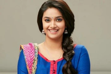 மேக்கப் இல்லாமல் இயற்கை அழகில் நடிகை கீர்த்தி சுரேஷ்.. அழகிய புகைப்படம் இதோ