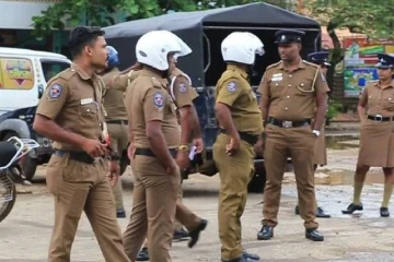 பேருந்திலிருந்து இறங்க முயன்ற மூதாட்டிக்கு நேர்ந்த கதி